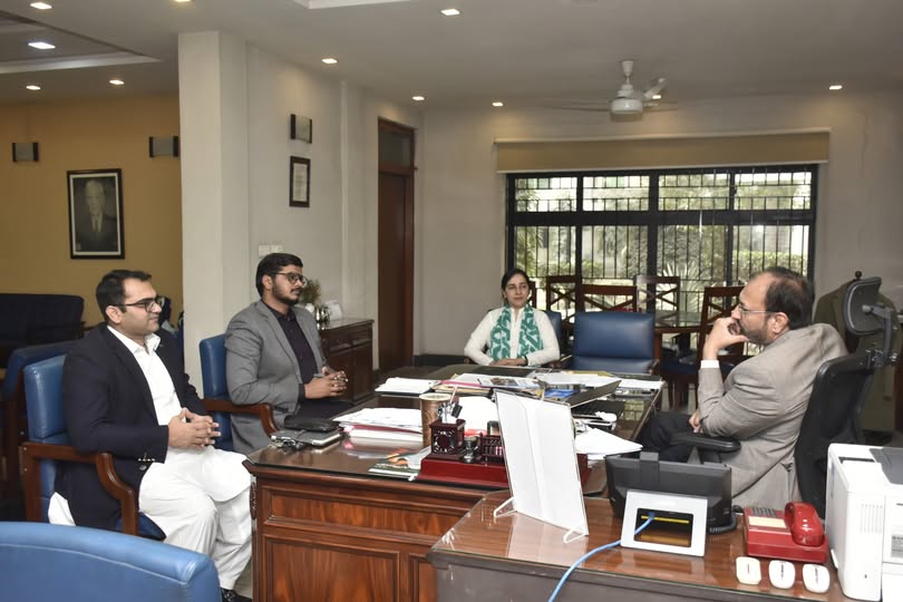 Team from Walled City of Lahore Authority with Coordinator of International Students of UET Dr. Amna Niazi had a meeting with Vice Chancellor Prof. Dr. Shahid Munir (TI).