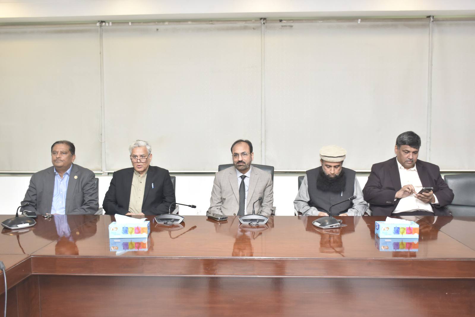 Vice Chancellor UET Prof. Dr. Shahid Munir (TI) is in a meeting with Chairmen and Deans regarding Honhaar Scholarship.