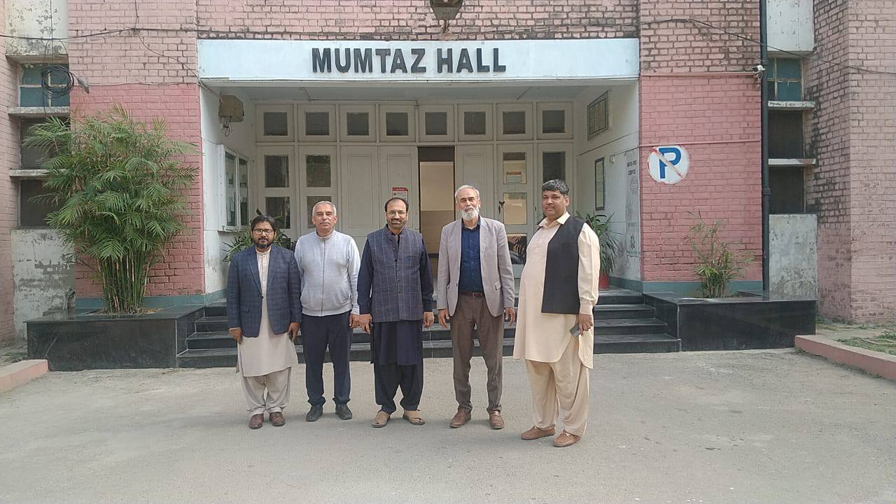 Vice Chancellor UET Prof. Dr. Shahid Munir (TI) visited Mumtaz Hall and Iqbal Hall with Prof. Dr. Zafar Noon, Dean Faculty of Electrical Engineering Prof. Dr. Muhammad Shoaib, Senior Warden and RT.