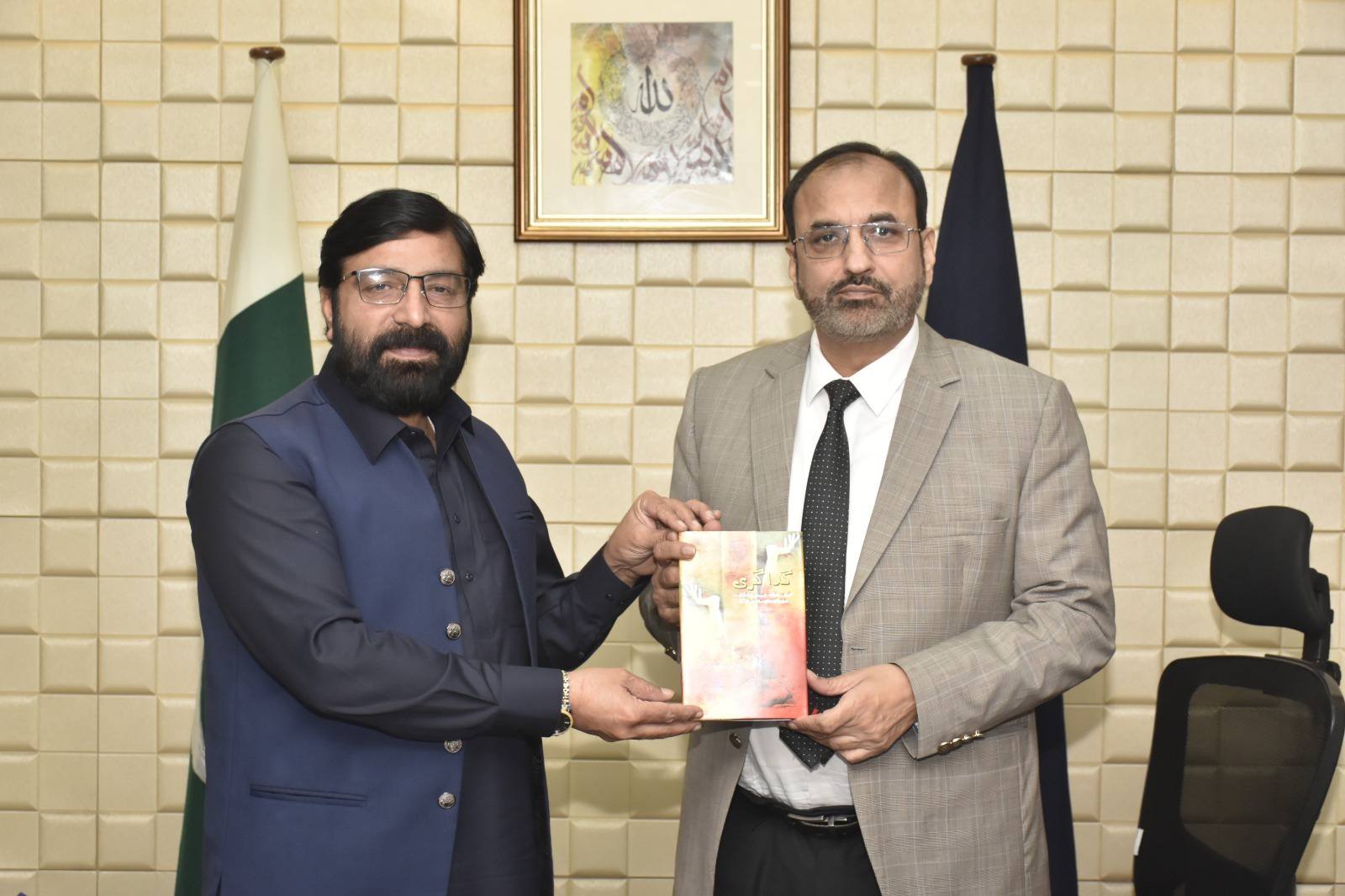 Renowned Journalist Zabihullah Bulgan Meets UET VC to Discuss Educational Collaboration with Uzbekistan