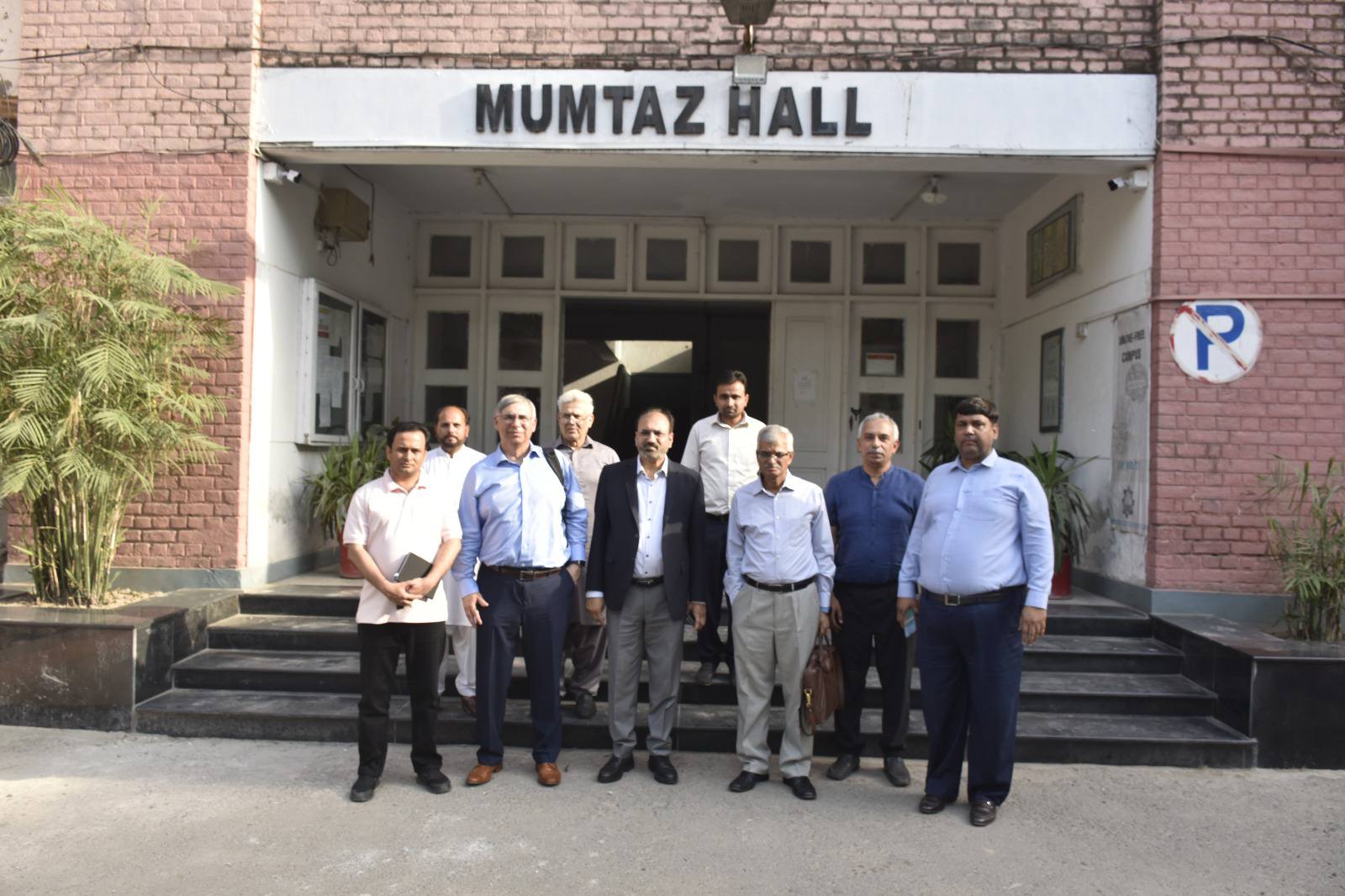 ULEF-USA Delegation Pledges Support for AI Lab and Collaborative Projects at UET Lahore