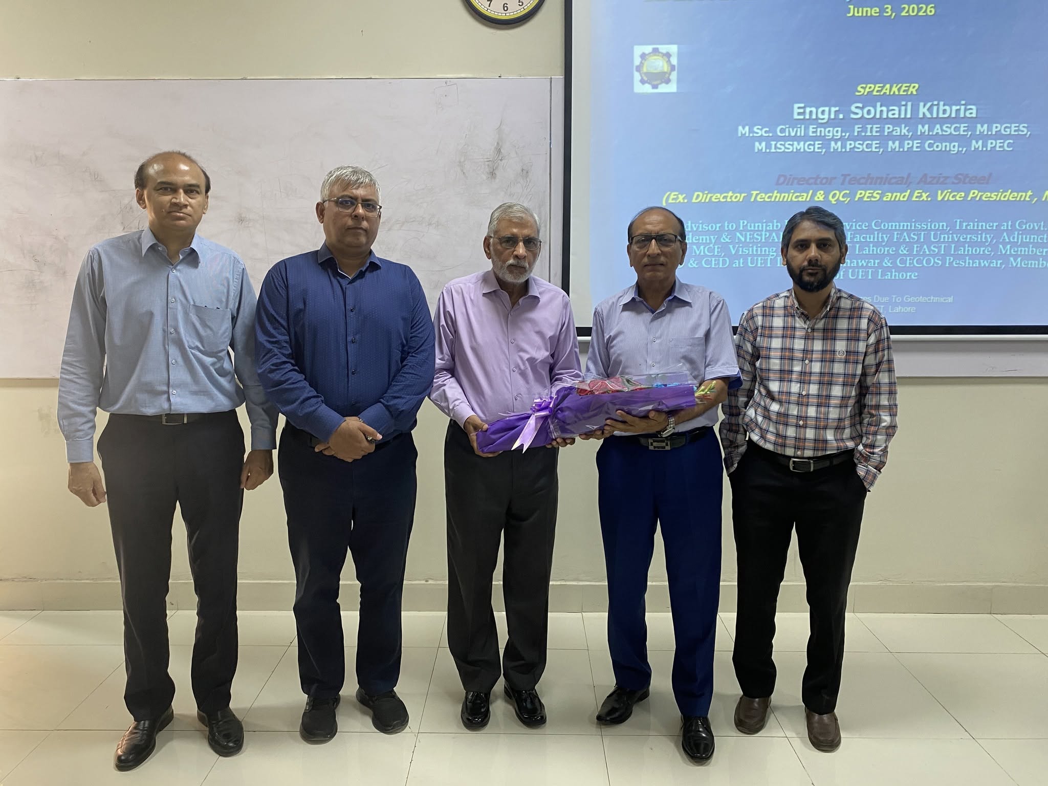 Civil Engineering Department Hosts Seminar on Geotechnical Causes of Structural Cracks-1