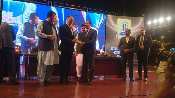 Vice Chancellor UET Attends Paid Internship Programme Ceremony for Young Engineers in Lahore