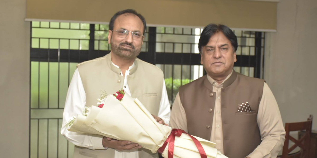 Prof. Dr. Syed Amer Mehmood Meets VC UET During Visit to UET Lahore